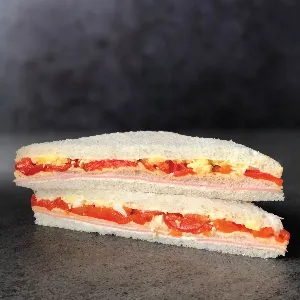 Jamón, morrón y huevo